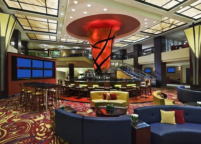 Hotel Marriott Downtown Magnificent Mile 4*