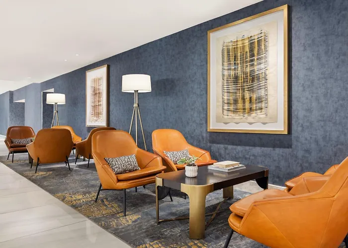 Marriott Downtown Magnificent Mile 4*