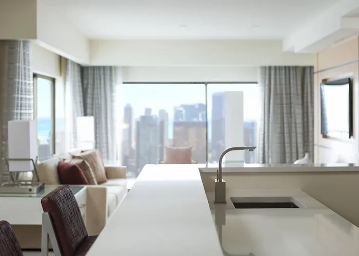 Hotel Marriott Downtown Magnificent Mile 4*