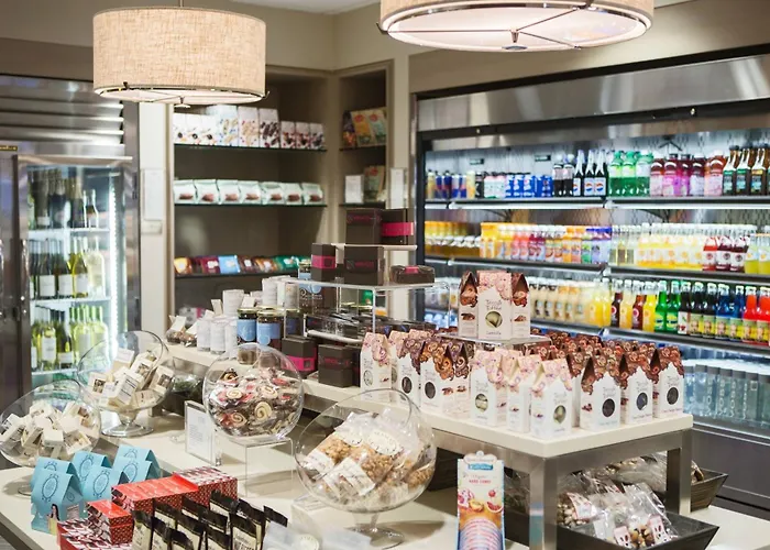 Hotel Marriott Downtown Magnificent Mile 4*