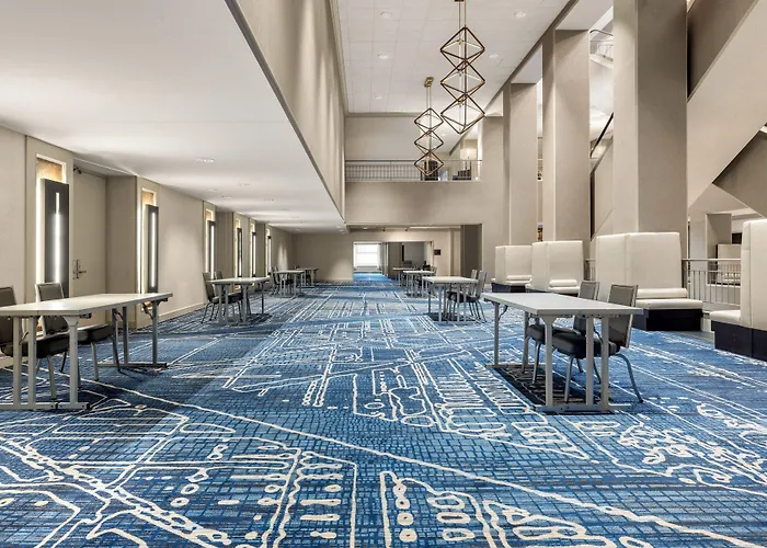 Marriott Downtown Magnificent Mile Hotel